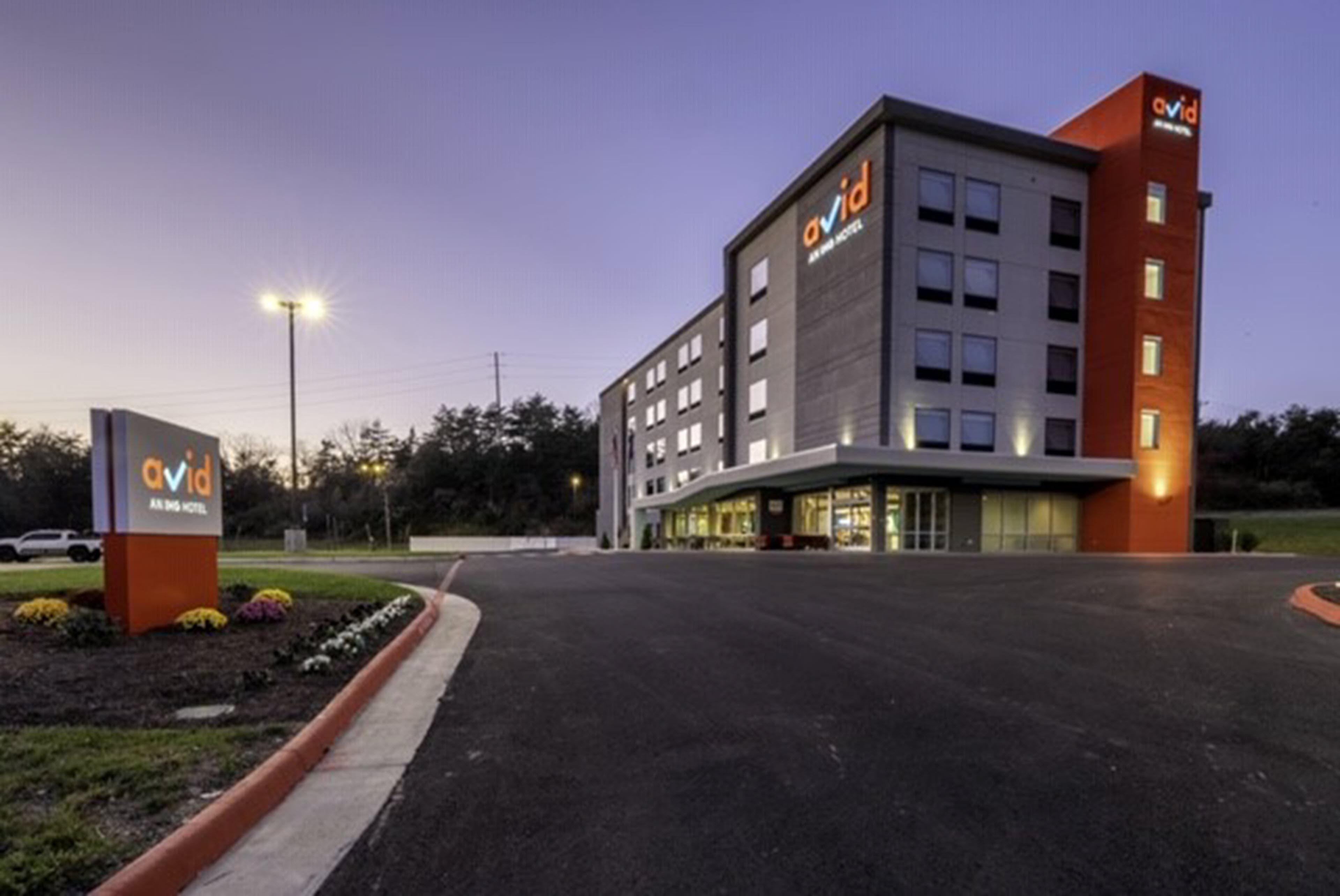 Avid Hotel - Staunton By Ihg מראה חיצוני תמונה
